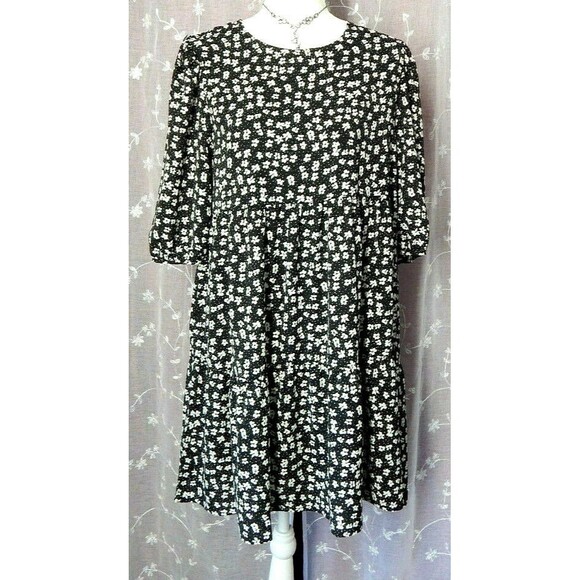 LNV BLACK &  WHITE FLORAL SMOCK DRESS ELBOW PUFF SLEEVES FLOUNCE HEM large - Picture 1 of 8